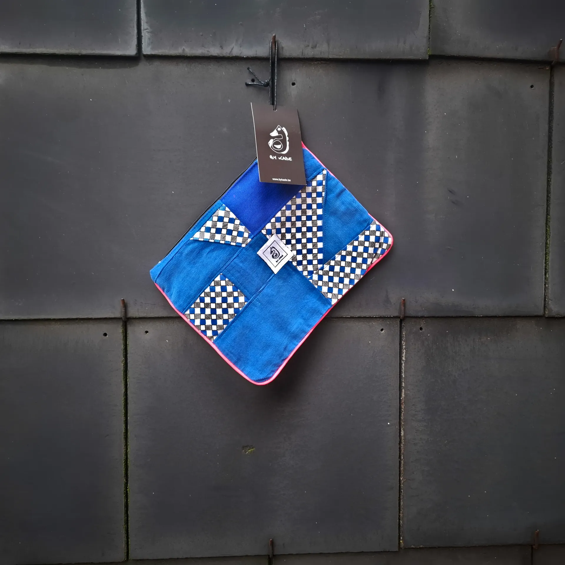 Trousse plate